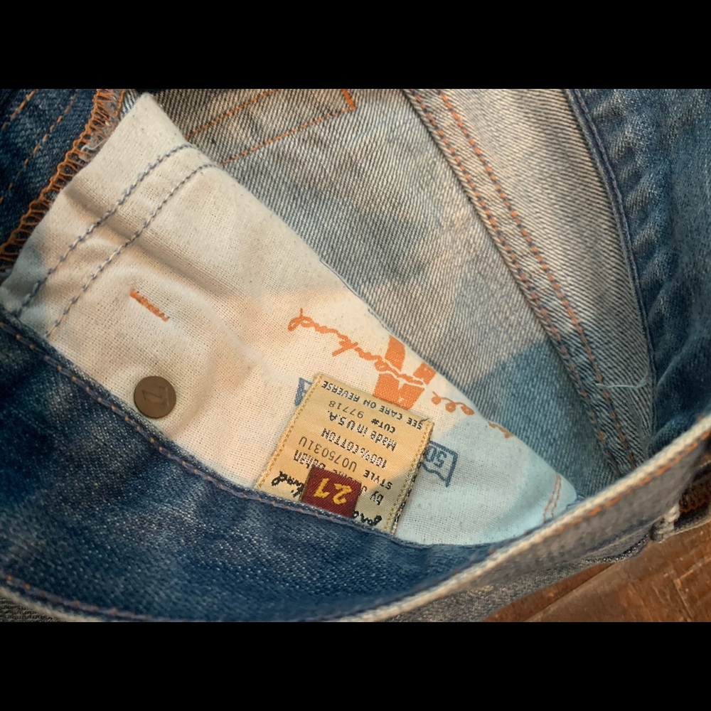 Custom 7 Jeans - Picture 6 of 6